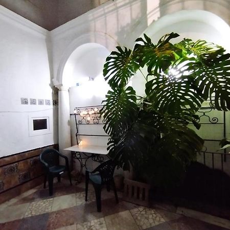 Appartamento Piso en el casco antiguo con patio privado Siviglia Esterno foto