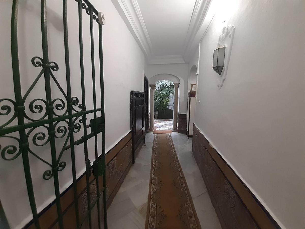 Appartamento Piso en el casco antiguo con patio privado Siviglia Esterno foto